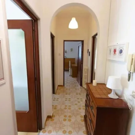 Apartment Casa Edera Bari